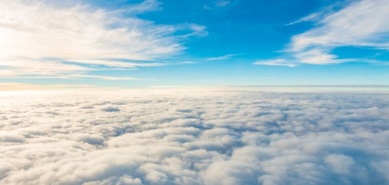oblaky odfotené z lietadla