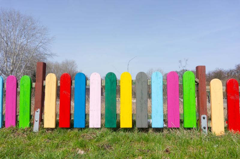 farebný latkový plot pre deti