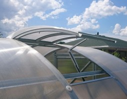 Strešné okno pre oblúkový skleník LANITPLAST TIBERUS